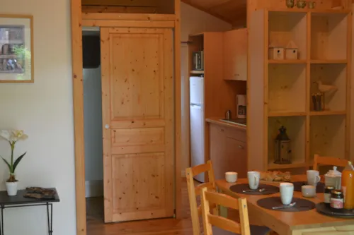 Location - Chalet **** 2 Chambres Climatisé Avec Spa - image n°5 - YELLOH! VILLAGE - DOMAINE PROVENCAL