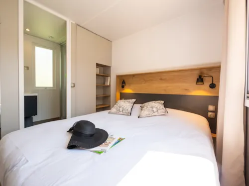 Location - Cottage Premium 3 Chambres - 2 Salles De Bain Climatisé Avec Spa - image n°5 - YELLOH! VILLAGE - DOMAINE PROVENCAL
