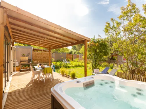 Location - Cottage Premium 3 Chambres - 2 Salles De Bain Climatisé Avec Spa - image n°2 - YELLOH! VILLAGE - DOMAINE PROVENCAL