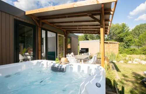 Location - Cottage Premium 2 Chambres - 2 Salles De Bain Climatisé Avec Spa - image n°2 - YELLOH! VILLAGE - DOMAINE PROVENCAL