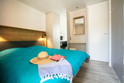 Location - Cottage Premium 2 Chambres - 2 Salles De Bain Climatisé Avec Spa - image n°4 - YELLOH! VILLAGE - DOMAINE PROVENCAL