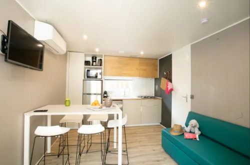 Location - Cottage Premium 2 Chambres - 2 Salles De Bain Climatisé Avec Spa - image n°3 - YELLOH! VILLAGE - DOMAINE PROVENCAL