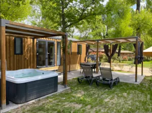 Locatif - Cottage **** 4 bedrooms - 2 bathrooms air-conditioned with SPA - YELLOH! VILLAGE - DOMAINE PROVENCAL