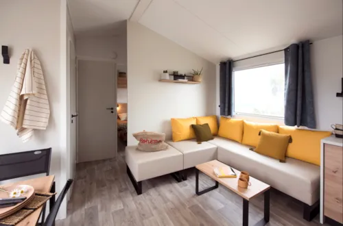 Location - Cottage **** 4 Chambres - 2 Salles De Bain Climatisé Avec Spa - image n°2 - YELLOH! VILLAGE - DOMAINE PROVENCAL