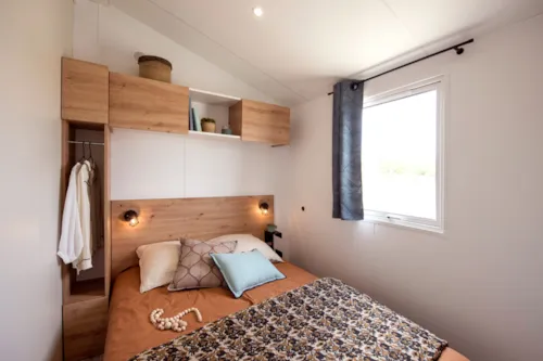 Location - Cottage **** 4 Chambres - 2 Salles De Bain Climatisé Avec Spa - image n°4 - YELLOH! VILLAGE - DOMAINE PROVENCAL