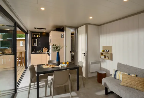 Location - Chalet Fabre **** 2 Chambres Climatisé Avec Spa - image n°2 - YELLOH! VILLAGE - DOMAINE PROVENCAL