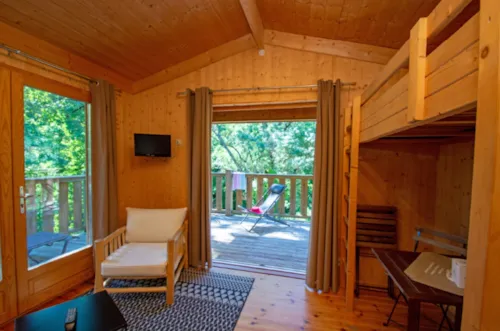 Location - Chalet Sur Pilotis **** 1 Chambre Climatisé - image n°4 - YELLOH! VILLAGE - DOMAINE PROVENCAL