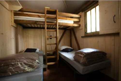Mietunterkunft - Hütte *** 2 Zimmer + Klimaanlage - image n°3 - YELLOH! VILLAGE - DOMAINE PROVENCAL