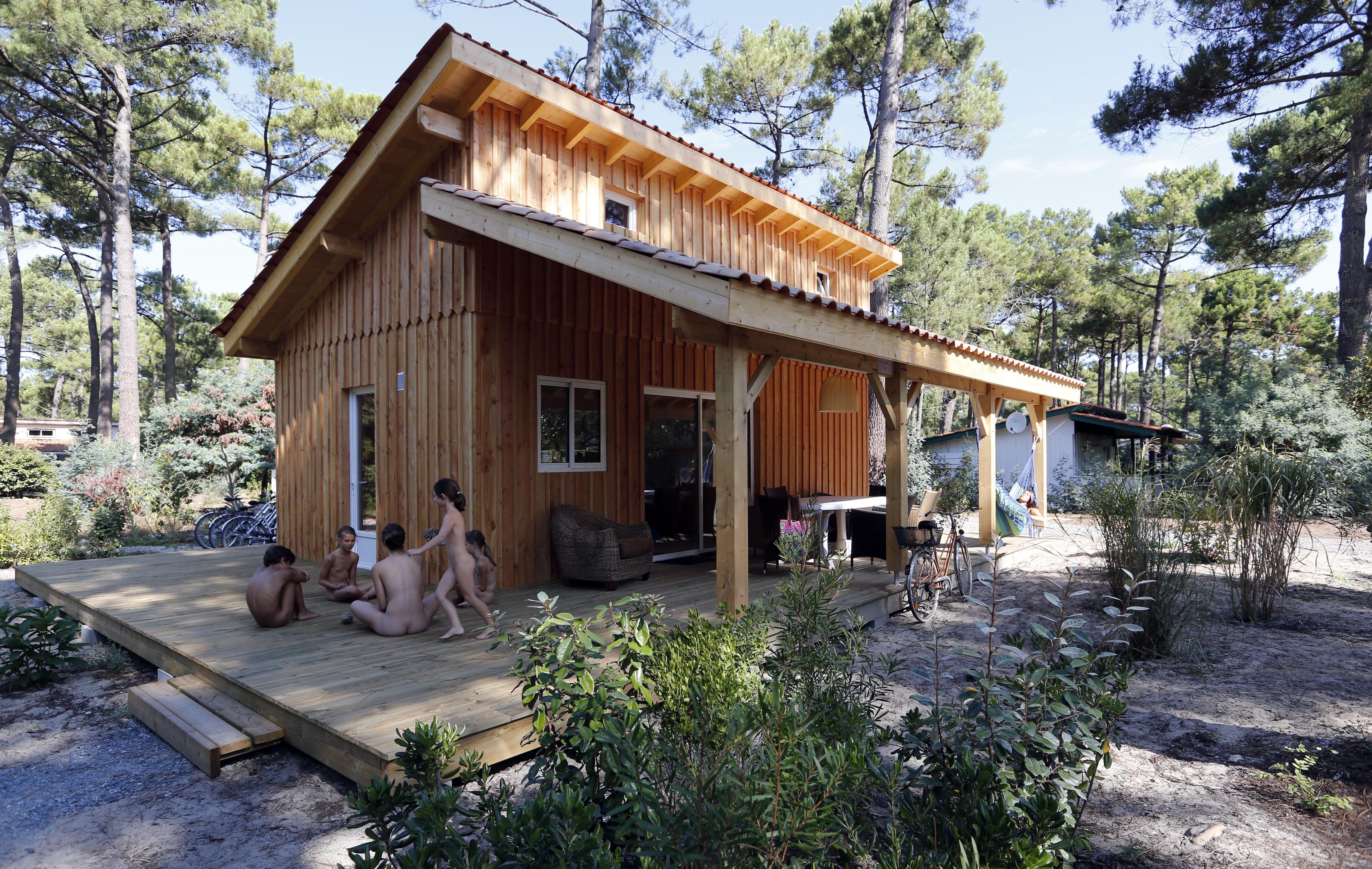 French nudist family