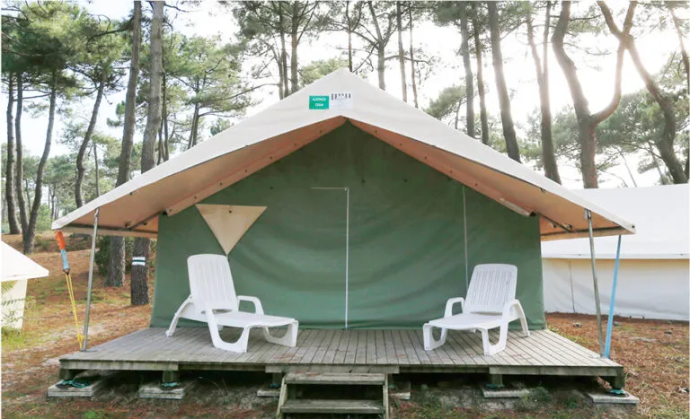 Accommodation - Bungalow Tent - 20 M² - 2 Bedrooms - Without Toilet Blocks - CHM Monta