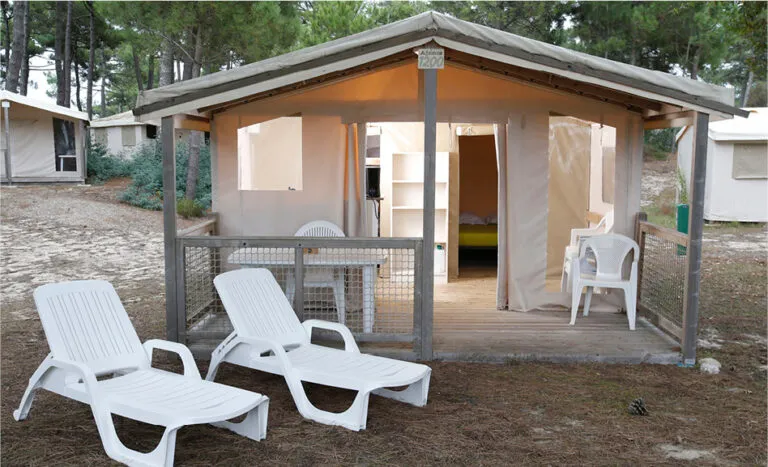 Accommodation - Nature Lodge Tent - 19 M² - 2 Bedrooms - Without Toilet Blocks - CHM Monta