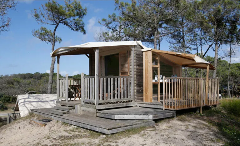 Accommodation - Robinson Cabin - 10 M² - Without Water Or Electricity - CHM Monta