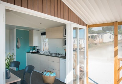Mobil-home Standard 24m² 2 bedrooms + Half-covered terrace on piles