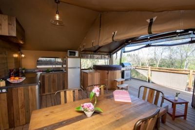 Lodge Premium 46m² 2 bedrooms + Plancha+ Dishwasher + Nordic bath + terrace on piles