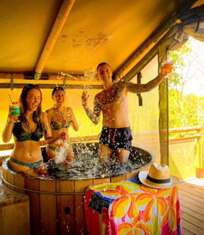 Lodge Premium 46m² 2 bedrooms + Plancha+ Dishwasher + Nordic bath + terrace on piles