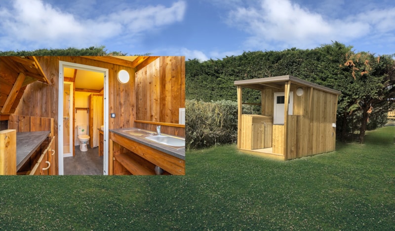 LUXURY PACKAGE - private bathroom (shower, WC, washbasin), outdoor kitchen, electricity