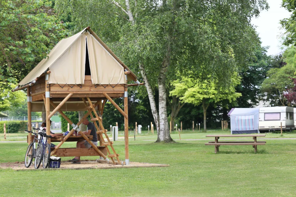 Accommodation - Tent Bivouac - Camping Les Rives du Douet