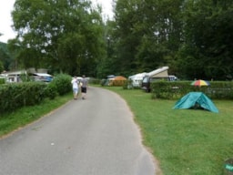Kampeerplaats(en) - Standplaats Confort + Elektriciteit - Camping Koawa Ramstein-Plage