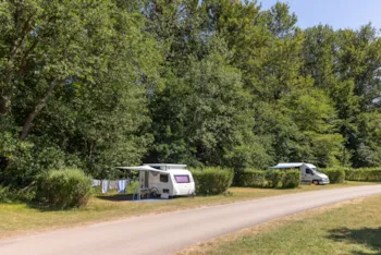 Stellplatz - Confort-Stellplatzpaket - Camping Ramstein-Plage