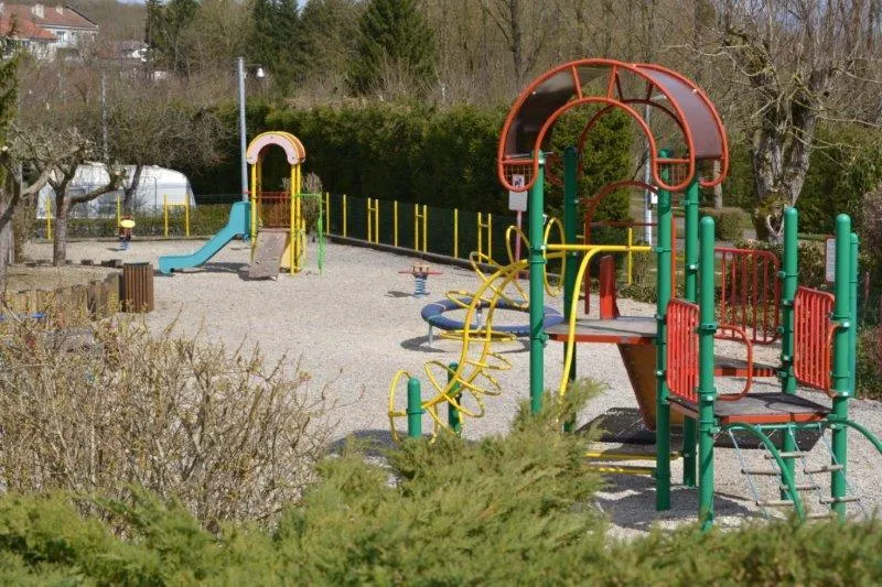 Emplacement Pour Petite Tente Avec Vélo Ou Moto. 1 Adulte Est Inclus Dans Le Tarif.