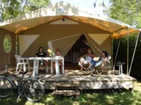 Tente Lodge Du Trappeur Standard - 32M² (2 Chambres) Dont Terrasse Couverte - Sans Sanitaires Privés