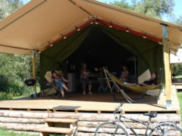 Mietunterkunft - Lodge Freeflower Standard 37M² (2 Zimmers) - Überdachte Terrasse - Flower Camping Les 3 Ours