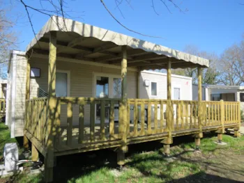 Location - Gamme Premium 4/6 Pers. - 2Ch - Draps/Serviettes/Wifi Inclus - Camping Les P'tites Maisons dans la Prairie
