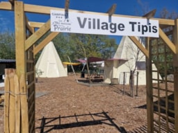 Accommodation - Tepee - Camping Les P'tites Maisons dans la Prairie