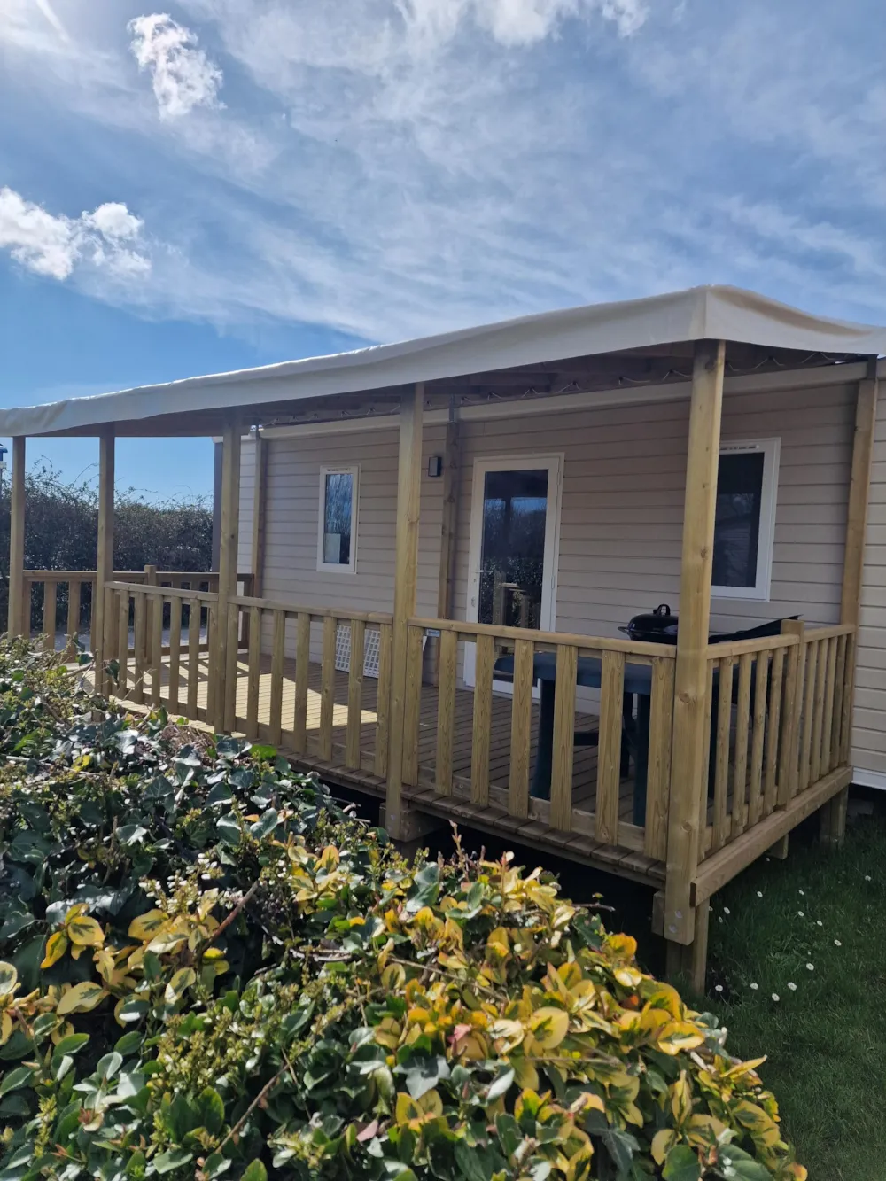 Location - Mobil Home Family 4 Pers. - 2Ch - Camping Les P'tites Maisons dans la Prairie