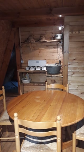 Hut David Crockett