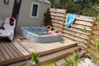 Mobil-home Romarin with Private Jacuzzi + big terrace — 3