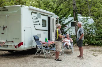 Pitch - Pitch Comfort Xl Tent/Van/Caravan/Motorhome (Electricity Included) - Camping Le Luberon 
