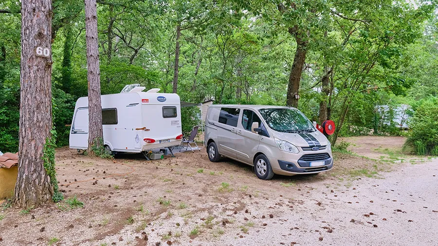 Pitch Comfort Large Tent/Van/Caravan/Motorhome (electricity included)