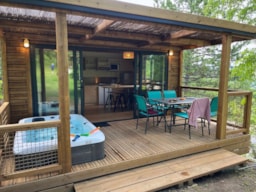 Mietunterkunft - Cottage Pantaïa 35M² With Private Jacuzzi + 12M² Covered Terrasse - Camping Le Luberon 