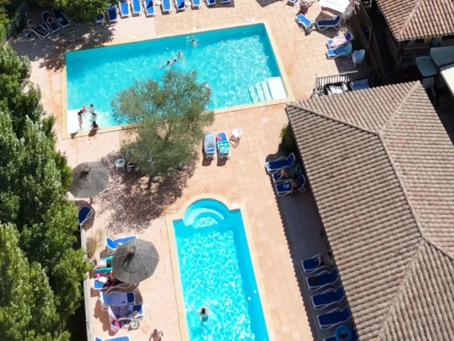 Camping Le Luberon  - image n°1 - Camping Direct