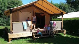 Camping Reine Mathilde - image n°5 - Roulottes