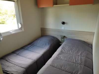 Mobile home with hot tub - 33m² - 3 bedrooms — 5