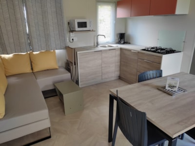 Mobile home with hot tub - 33m² - 3 bedrooms — 3