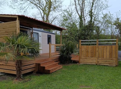Mobile home with hot tub - 33m² - 3 bedrooms — 2
