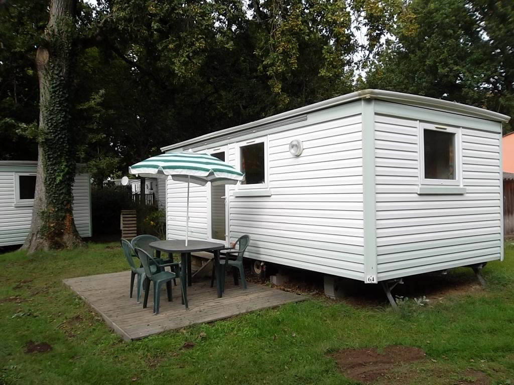 Location - Mobil-Home Standard 20M² / 2 Chambres (Sans Sanitaires Privatifs) - Camping Beauchêne