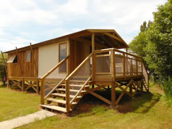 Huuraccommodatie(s) - Sweet Flower Premium Op Palen 43M² / 2 Kamers - Terras - Flower Camping Beauchêne