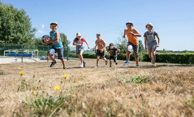 Forfait Duo : Emplacement + 1 Voiture + Tente, Caravane Ou Camping-Car