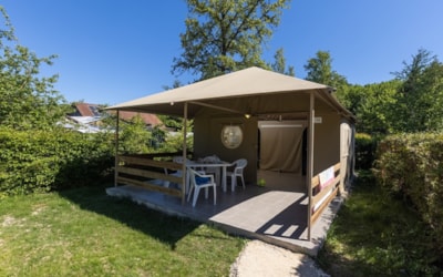 2-bedroom lodge tent