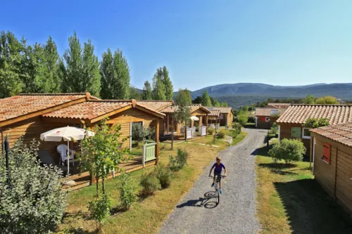Location - Chêne Vert Pmr (Adapté Pour Personnes À Mobilité Réduite) - image n°2 - Castel Domaine de Sévenier & Spa