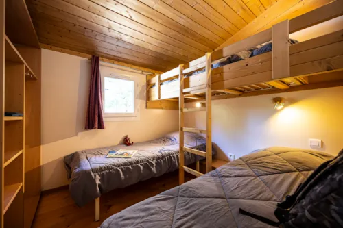 Location - Chalet - 2 Chambres - 1 Salle De Bain - Chêne Blanc - image n°2 - Castel Domaine de Sévenier & Spa