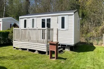 Mietunterkunft - Mobilheim Confort 33 M² Worunter Terrasse - 3 Zimmer  + Tv - Flower Le Domaine du Rompval