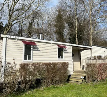 Mietunterkunft - Mobilheim 27M² "Confort" - 2 Schlafzimmer - Halbüberdachte Terrasse + Tv - Flower Le Domaine du Rompval