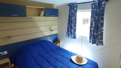 Standard mobile home 29 m² (2 bedrooms, sleeps 4/5) + TV + terrace — 3
