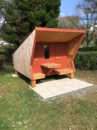 Hiker's cabin 4m² + duvet and pillows provided (no bathroom facilities) — 1