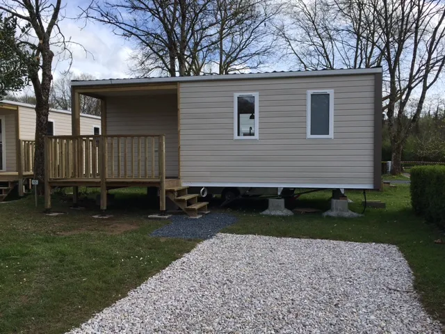 Location - Mobil-Home Confort 24 M2 (2 Ch-4 Pers) + Tv + Terrasse - Flower Camping Les Chevaliers de Malte